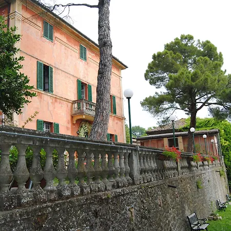 Aparthotel Torre Di Jano Dimora Storica 3*