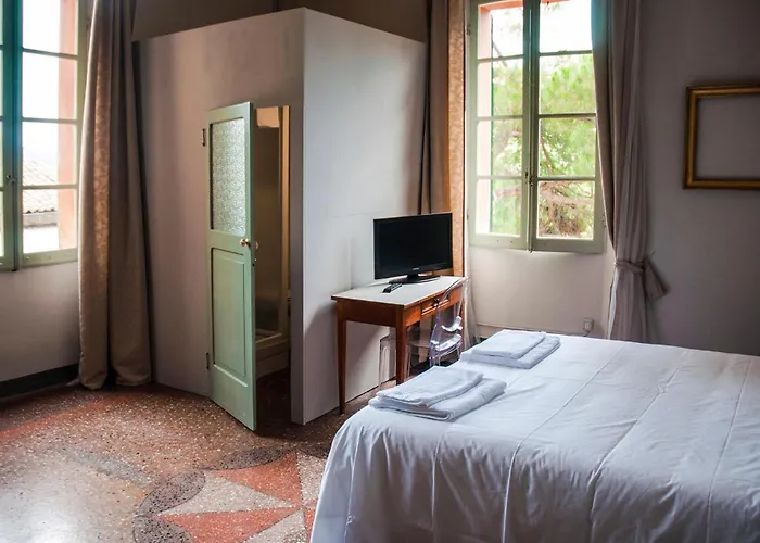 Aparthotel Torre Di Jano Dimora Storica Lama (Tuscany)